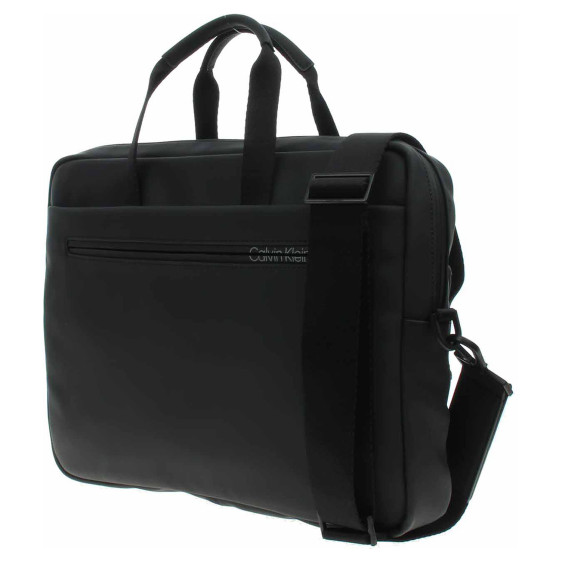 detail Calvin Klein taška-batoh na notebook