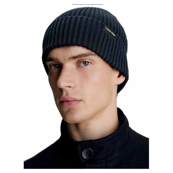 detail Calvin Klein pánská čepice K50K510982 BA7 Ck Navy
