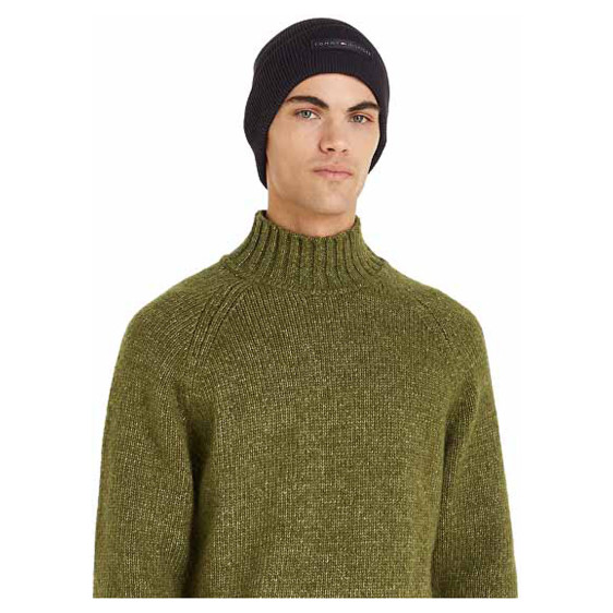 detail Tommy Hilfiger pánská čepice AM0AM11495 BDS Black