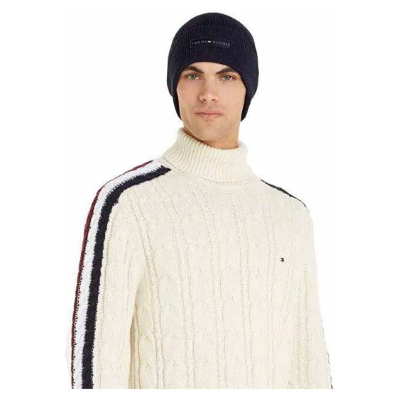 detail Tommy Hilfiger pánská čepice AM0AM11495 DW6 Space Blue