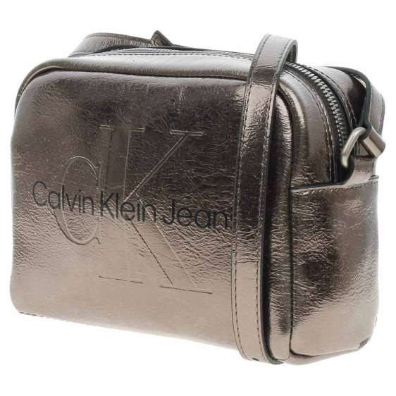 detail Calvin Klein dámská kabelka K60K612731 ADA Gunmetal