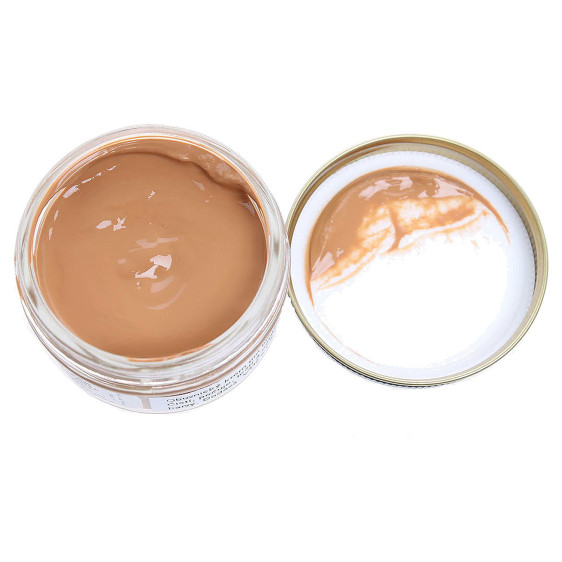 detail Tarrago krém na obuv světlehnědý