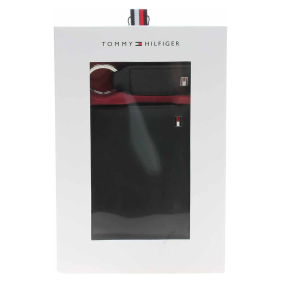 detail Tommy Hilfiger pánská peněženka a přívěšek AM0AM07931 BDS black